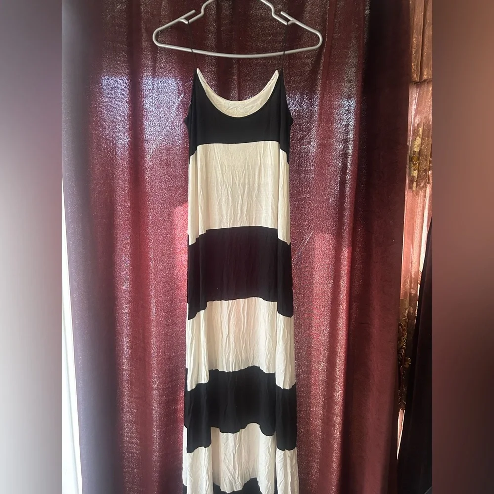 Armani Exchange Black and Cream Sleeveless Maxi Sundress - Picture 3 of 4
